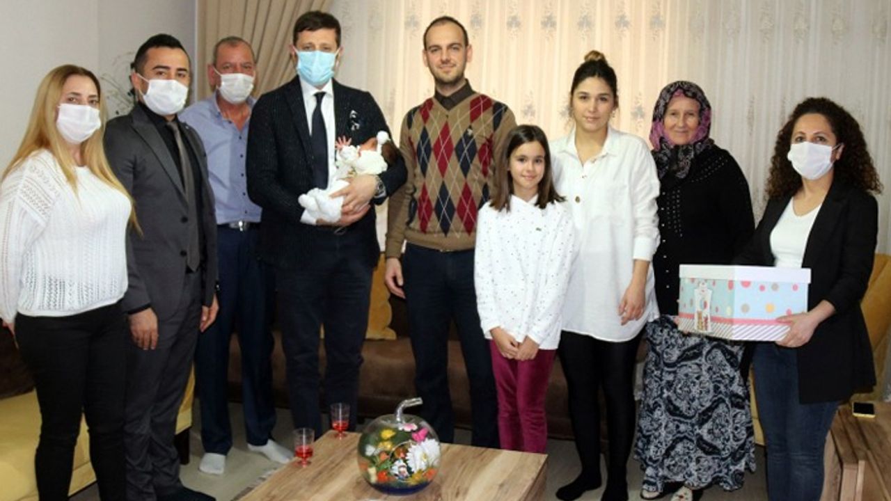 Başkan Akay, İnan ve Çiçek ailelerini ziyaret etti
