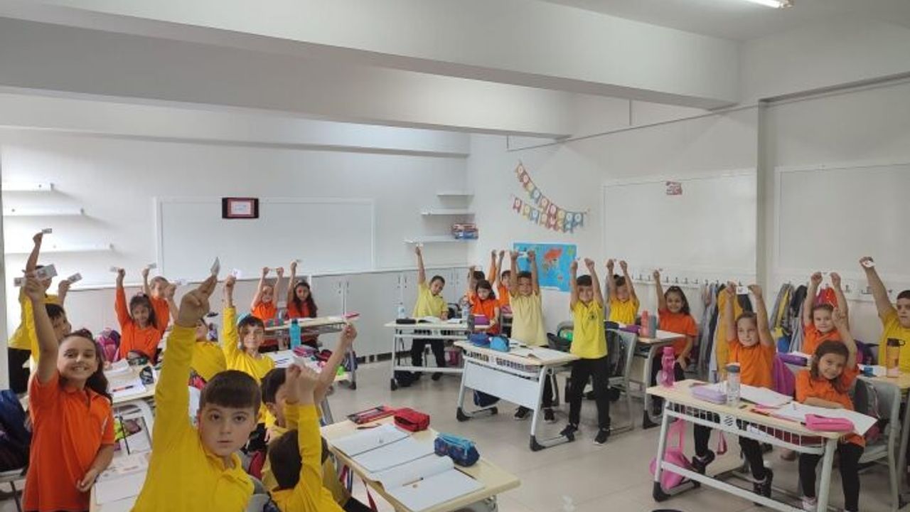 Cumhuriyet İlkokulu "Farkındalığa adım adım" projesini hayata geçirdi