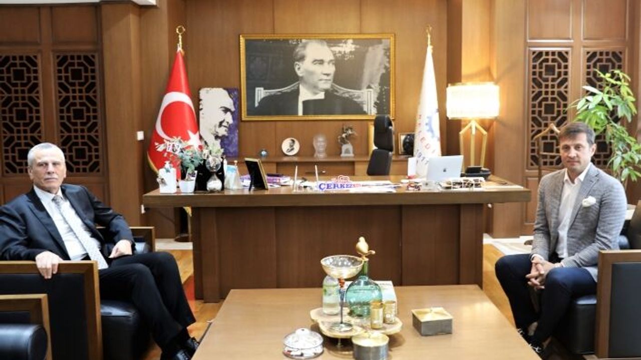 Kaymakam Günlü Başkan Akay'ı ziyaret etti
