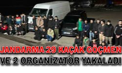 Jandarma 29 kaçak göçmen ve 2 organizatör yakaladı