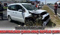 Kazanın etkisiyle kontrolden çıkan araç refüje çıktı