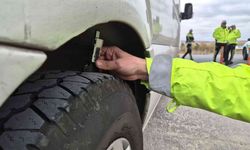 Polis ekipleri kış lastiği denetimi gerçekleştirdi