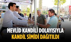 Mevlid Kandili dolayısıyla kandil simidi dağıtıldı