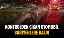 Kontrolden çıkan otomobil bariyerlere daldı