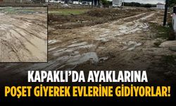Kapaklı’da ayaklarına poşet giyerek evlerine gidiyorlar!