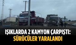 Işıklarda 2 kamyon çarpıştı: Sürücüler yaralandı