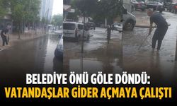 Belediye önü göle döndü: Vatandaşlar gider açmaya çalıştı