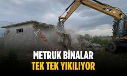 Metruk binalar tek tek yıkılıyor
