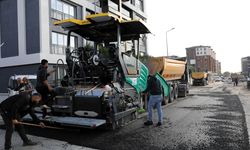 Çerkezköy'de deforme olan Çağlayan Sokak'ta yol onarımı yapıldı