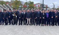 Kapaklı'da Cumhuriyet Bayramı çelenk töreni ile başladı