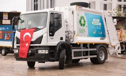 Belediye filosuna yeni sıfır atık aracı eklendi