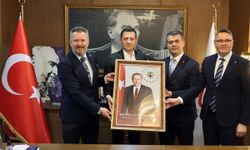 Mestan Özcan'dan Vahap Akay'a ziyaret