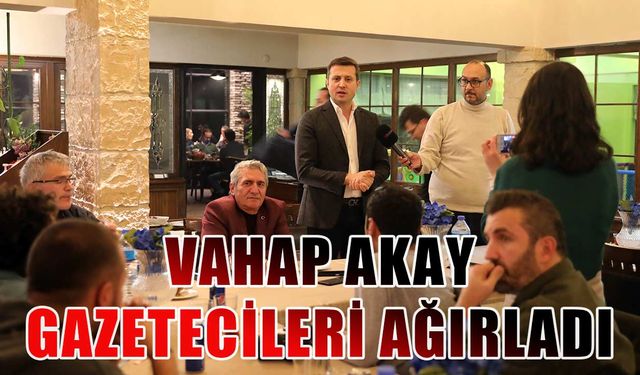 Başkan Vahap Akay Gazeteciler Günü'nü kutladı