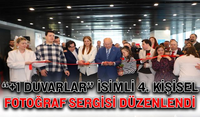 “+1 Duvarlar” adlı 4. kişisel fotoğraf sergisi düzenlendi