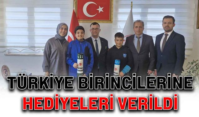 Türkiye birincilerine hediyeleri verildi