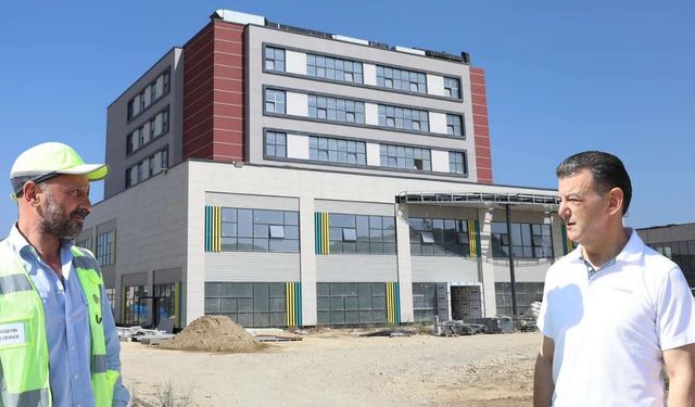 Yangın çıkan Kapaklı Devlet Hastanesi’ne Başkan Çetin’den ziyaret