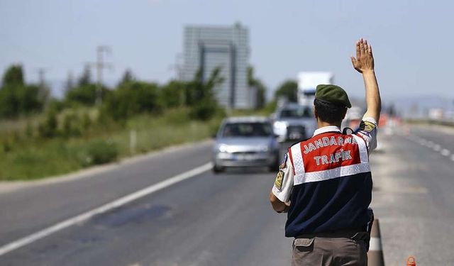 Trafik denetimlerinde 129 bin lira ceza kesildi