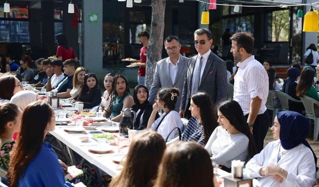 Aziz Sancar Anadolu Lisesi tarafından kahvaltı programı düzenlendi