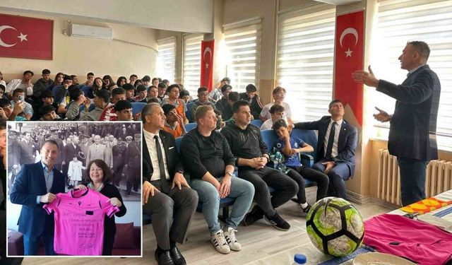 Eski Hakem Hüseyin Göçek, lise öğrencileriyle buluştu