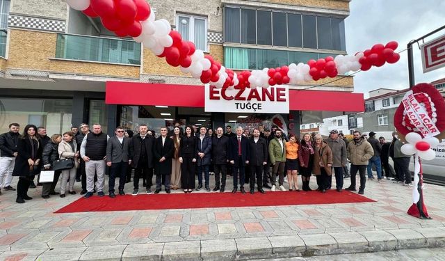 Tuğçe Eczanesi, Kapaklı’da vatandaşların hizmetine açıldı