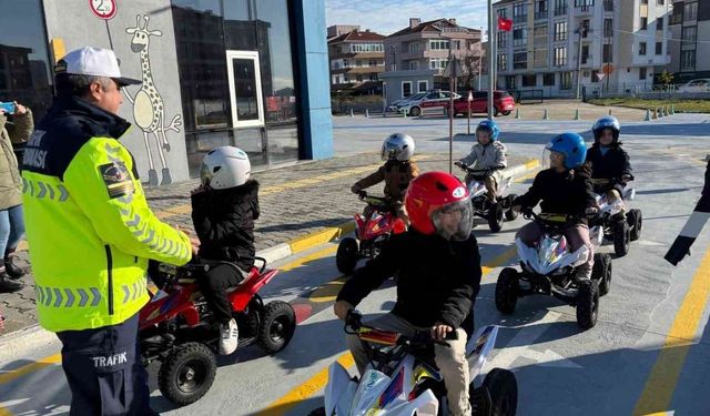 68 öğrenciye trafik kuralları konusunda eğitim verildi