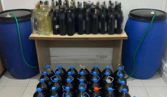 Yılbaşı öncesi “Türkiye Duman” operasyonu: 885 litre kaçak içki ele geçirildi