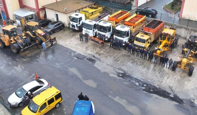 Çerkezköy Belediyesi tarafından kar yağışı ve buzlanmaya karşı tedbir alındı