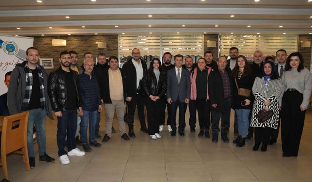 Başkan Çetin, gazetecilerle bir araya geldi