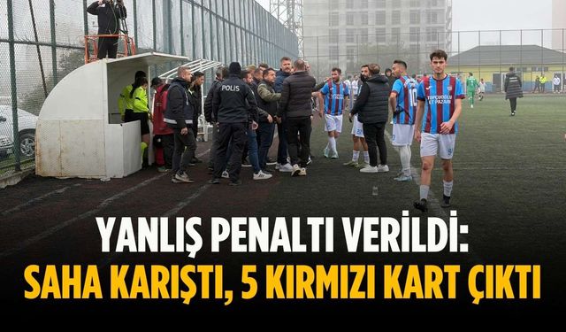 Yanlış penaltı verildi: Saha karıştı, 5 kırmızı kart çıktı