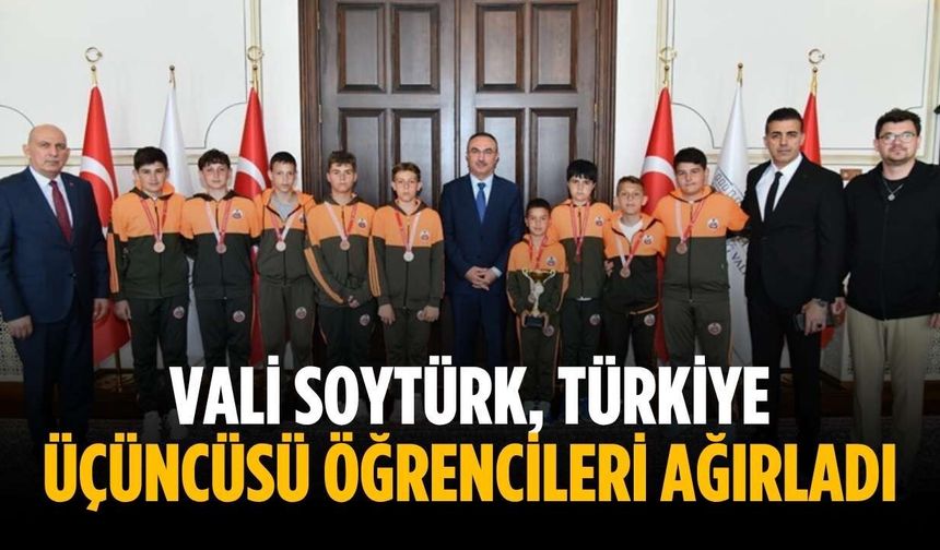 Vali Soytürk, Türkiye üçüncüsü öğrencileri ağırladı