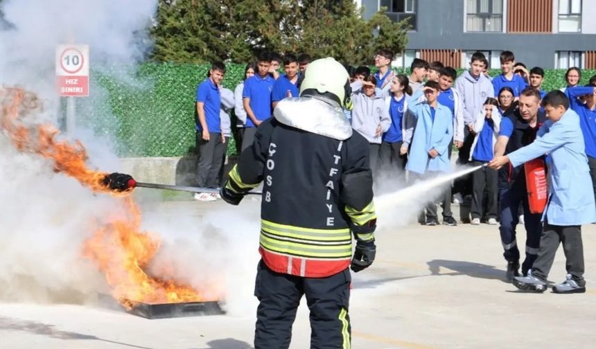 Özel ÇOSB MTAL’de öğrenciler yangına karşı bilinçlendirildi
