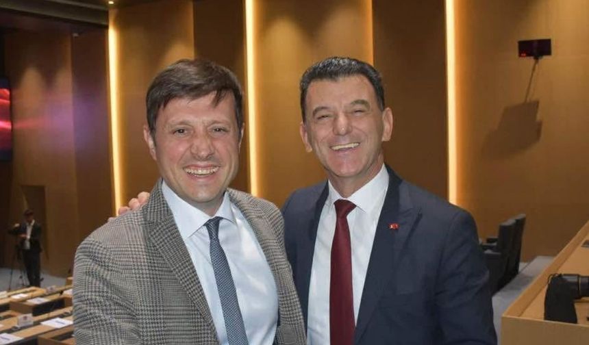 Mustafa Çetin’den Vahap Akay’a “hoş geldin” mesajı