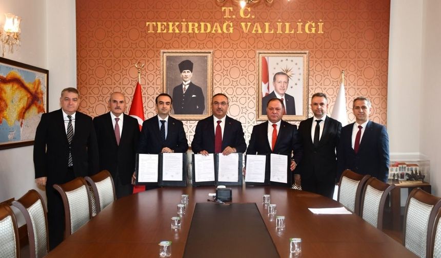 Hayırsever Sungur'dan İl Sağlık Müdürlüğüne araç bağışı