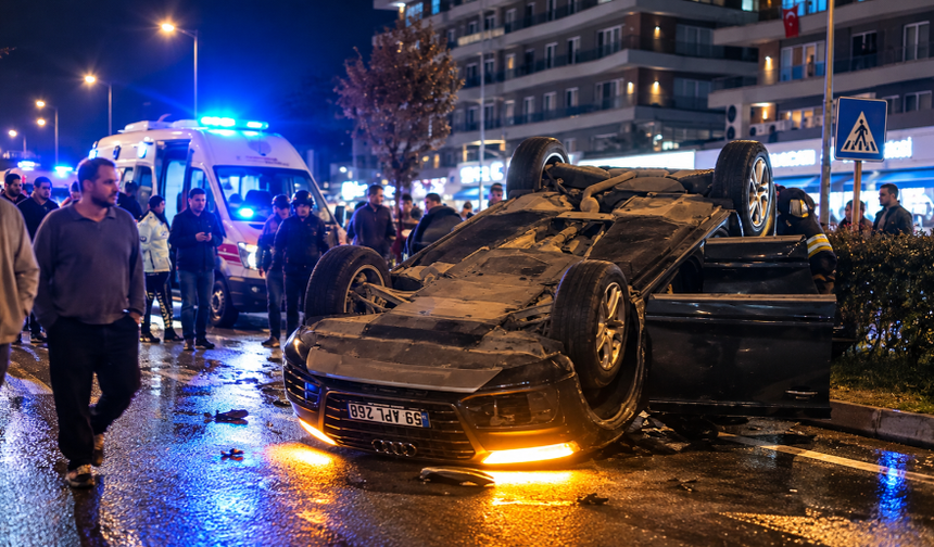 Çorlu’da otomobil takla attı: 2 yaralı