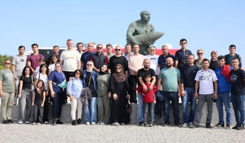 İşitme Engelliler için Çanakkale gezisi düzenledi