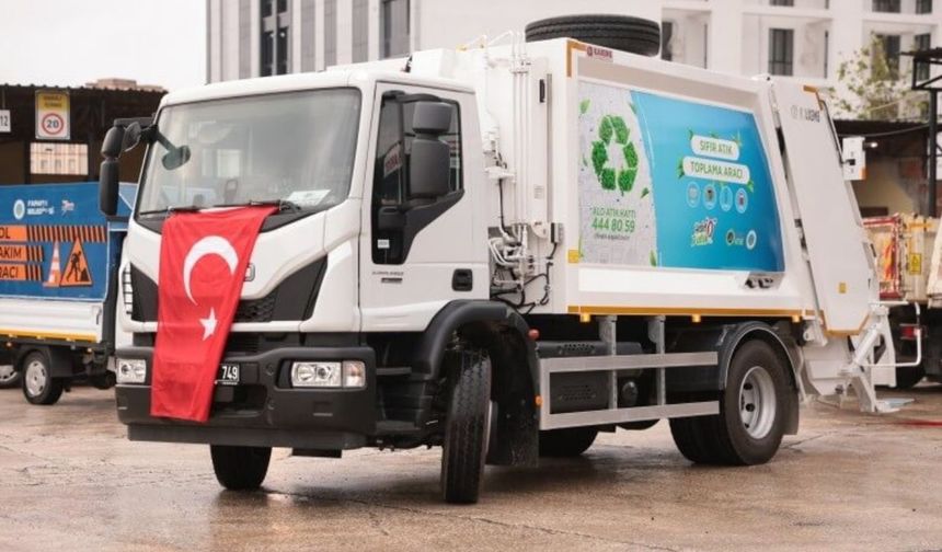 Belediye filosuna yeni sıfır atık aracı eklendi