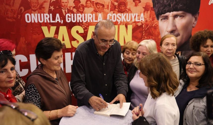 Tekirdağ'da Atatürk fotoğrafları sergisine yoğun ilgi