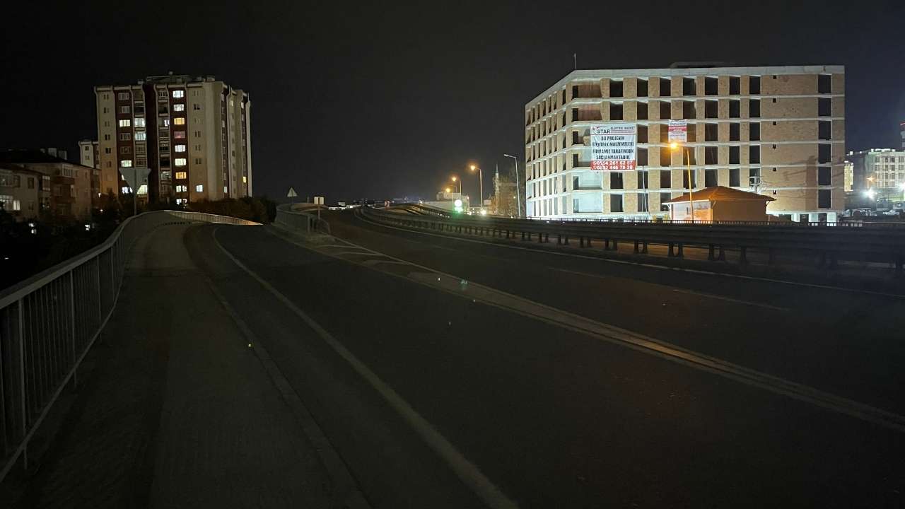 Yol Karanlik 2