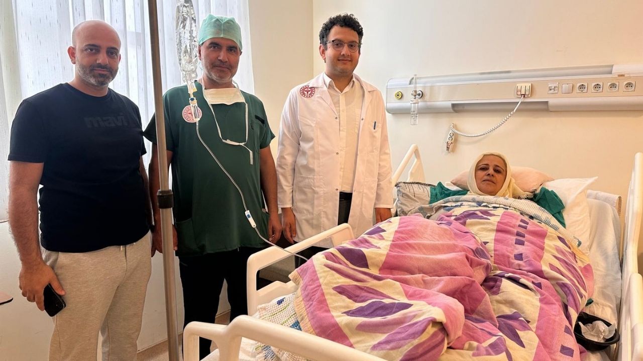 Saray Diz Protez Ameliyati 2